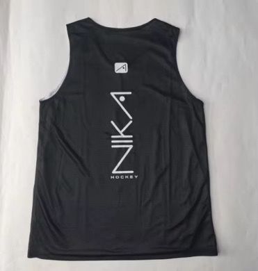 Reversible Nika T-shirt in two colors